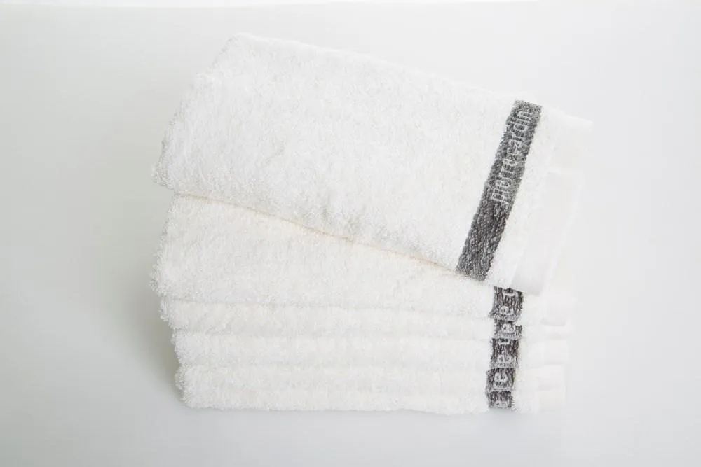Ręcznik Tom 70x140 kremowy 480g/m2 Pierre Cardin