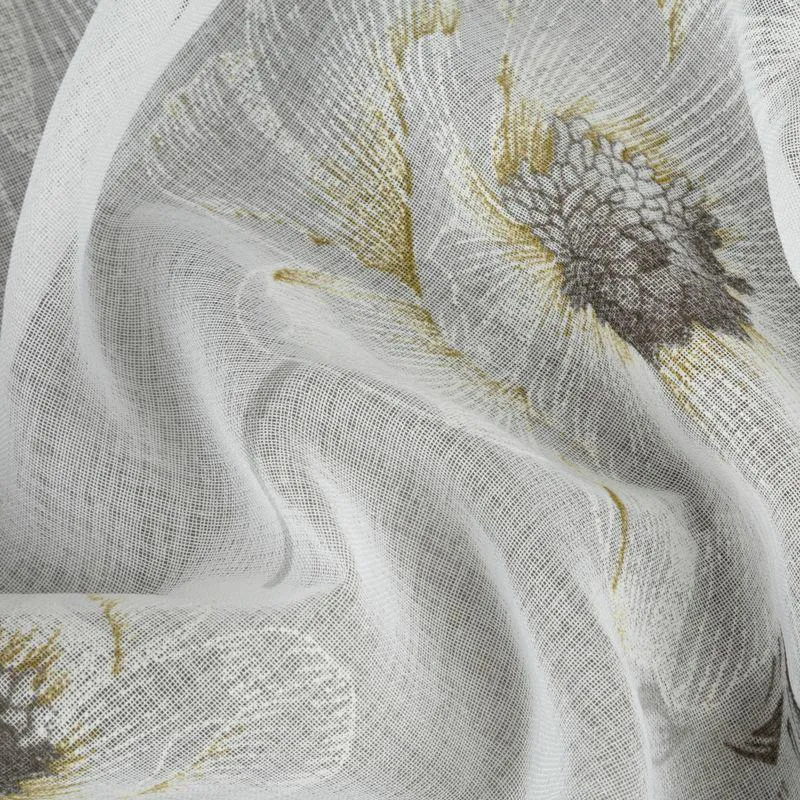Firana 350x250 Bessy biała oliwkowa gotowa na przelotkach z matowej etaminy z kwiatowym motywem Eurofirany