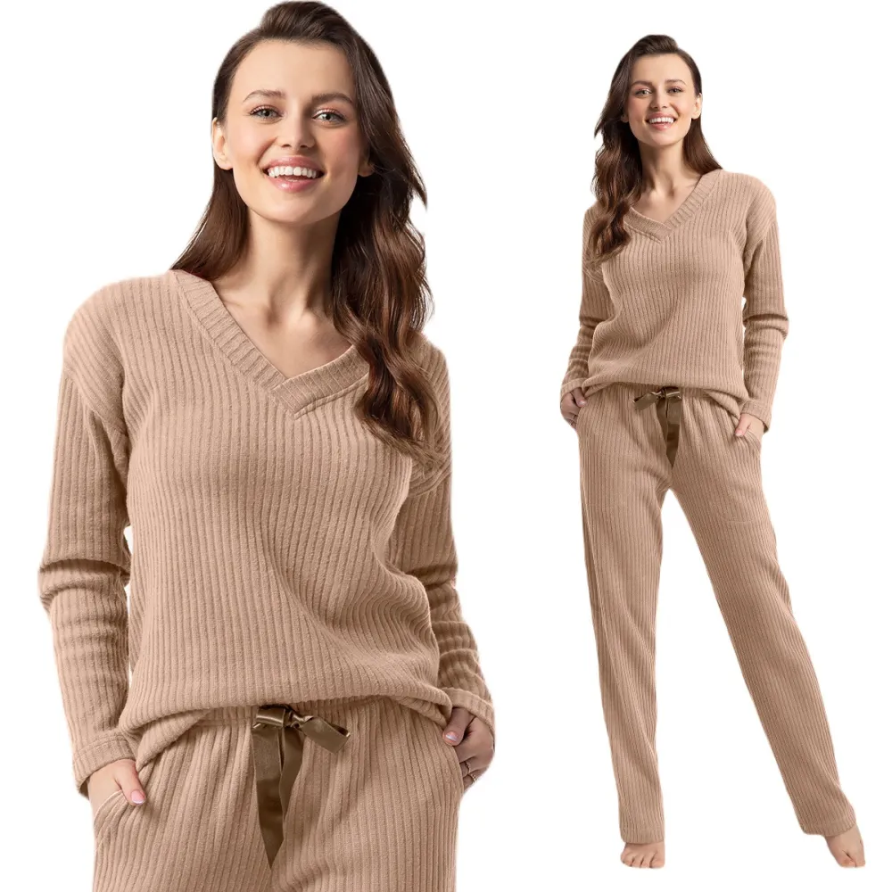 Piżama damska długa 629 beżowa prążki     typu sweterek rozmiar: L