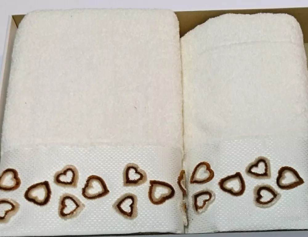 Komplet ręczników Petek 2 szt kremowy w serduszka brązowe wytłaczne 50x100 70x140