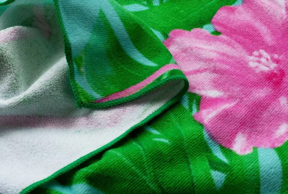 Ręcznik plażowy 72x146 duży Monica 21 Flamingi liście palmy błękitny zielony różowy mikrofibra 270g/m2 monstery kwiaty kąpielowy