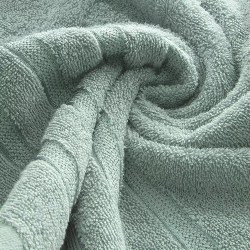 Ręcznik Jade 70x140 miętowy frotte 500g/m2 bawełniany bordiura w delikatne pasy Eurofirany