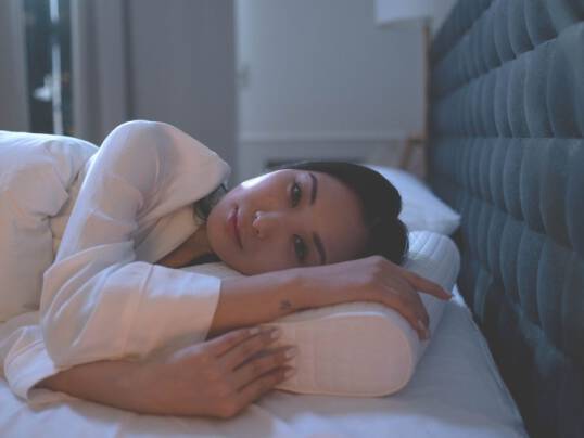 Poduszka ortopedyczna – jak spać i jaką wybrać?