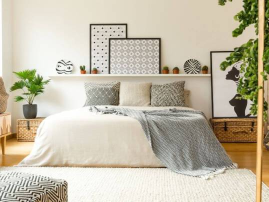 Modne dodatki do sypialni – kilka tekstyliów, dzięki którym szybko odmienisz wygląd wnętrza